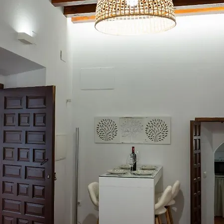 Patio De La Hoguera *