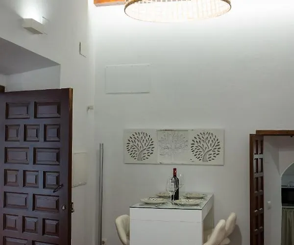 Patio De La Hoguera *