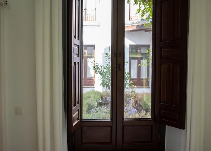 아파트 Patio De La Hoguera