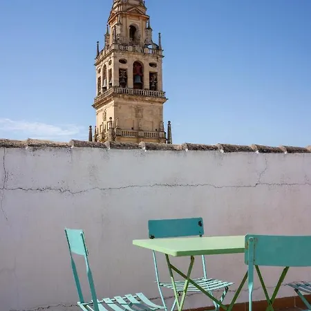 Patio De La Hoguera *