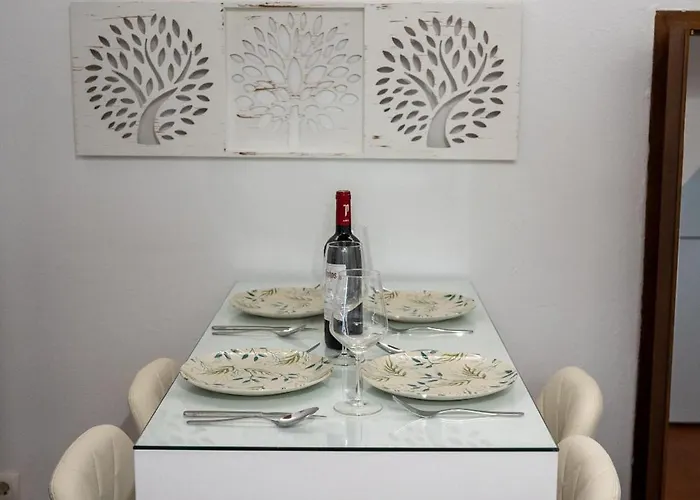 Patio De La Hoguera 公寓 *